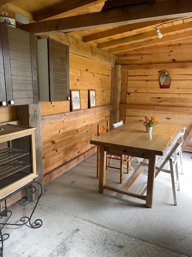 Les Cabanes Du Vigne Molandier Экстерьер фото